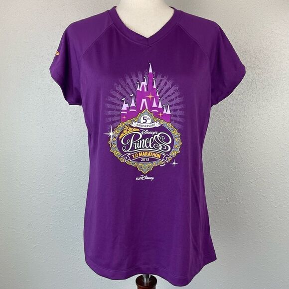 Champion Disney Princess 2003 1/2 Marathon T-Shirt Size L EUC - Picture 1 of 6